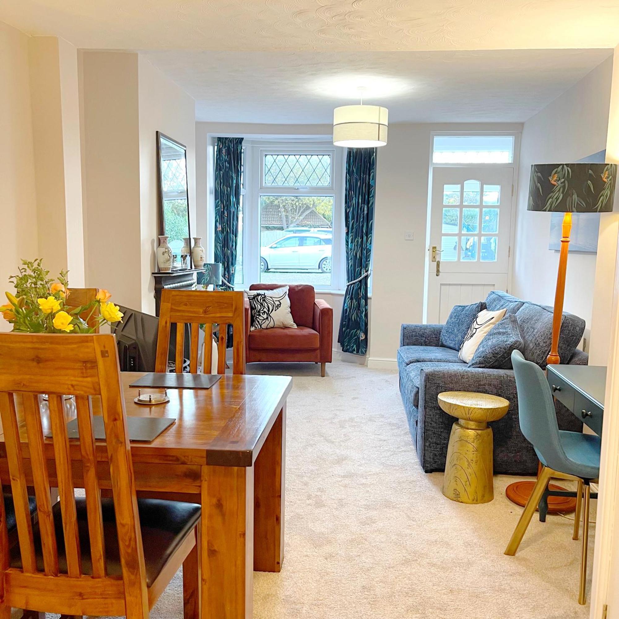Stylish Cottage In Vibrant Riverside Village North Ferriby Esterno foto